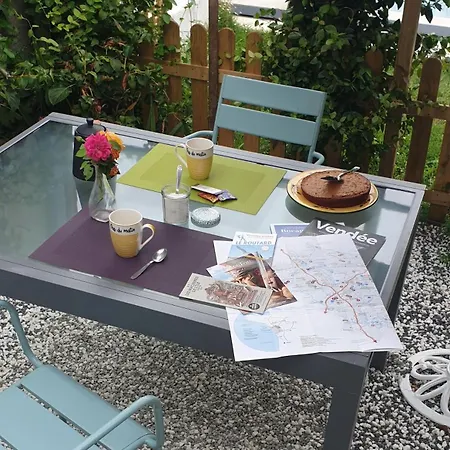 Au Bal Des Oiseaux בית נופש Chavagnes-en-Paillers