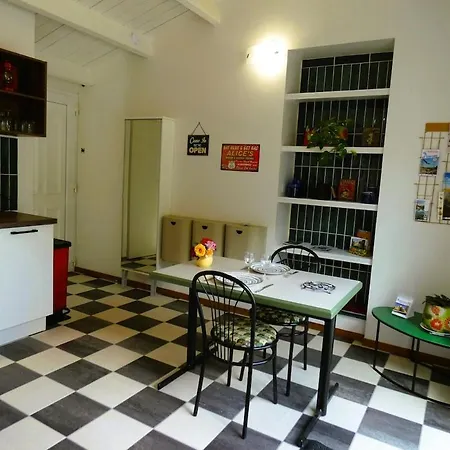 בית נופש Au Bal Des Oiseaux *