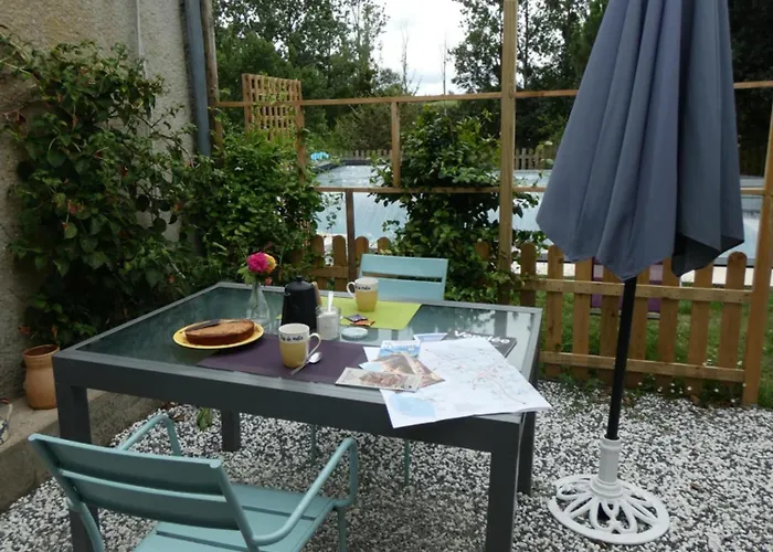 Au Bal Des Oiseaux 度假居