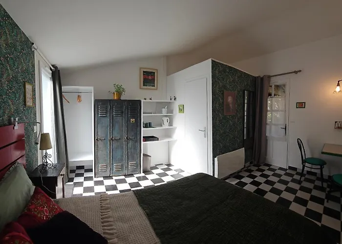 Au Bal Des Oiseaux 度假居 *